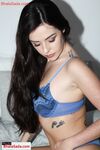 Rebecca Louise chats nude then plays with her toys