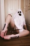 Spooky Ghost Babe - Zip