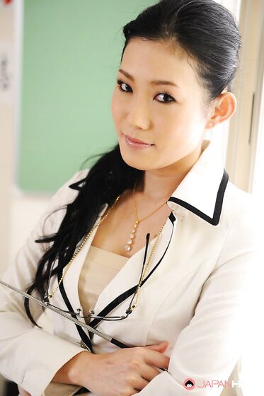 Sultry Bimbo In Uniform Yui Komine Exposes Erotic Downblouse And Stretched Legs Up Skirt