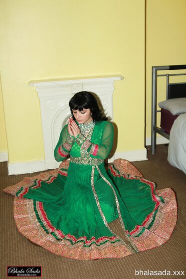 Bhala Sada Indian Dress Pics
