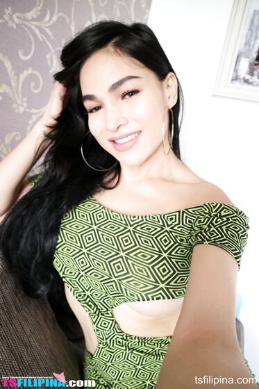 Sexy Dress Selfie