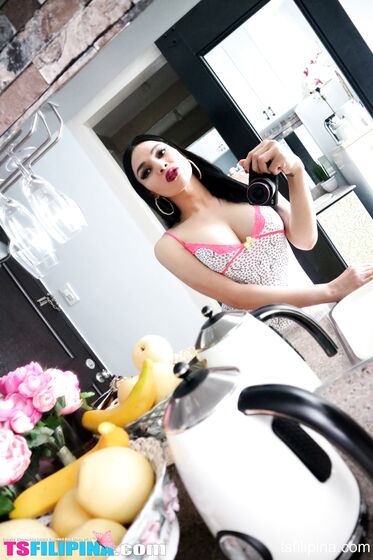TS Filipina Really Horny Mirror Selfie