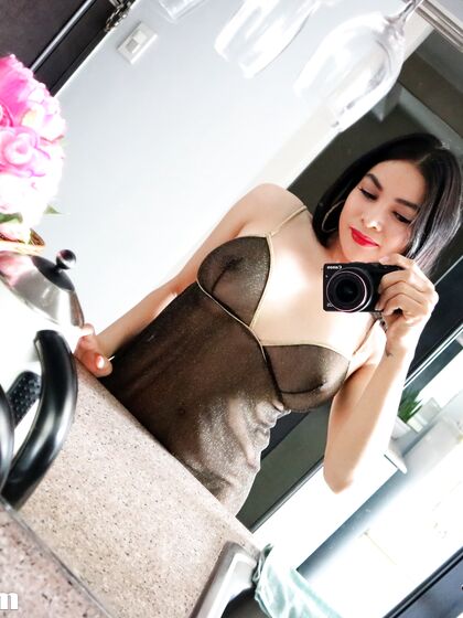 TS Filipina Hot Sexy Mirror Selfie