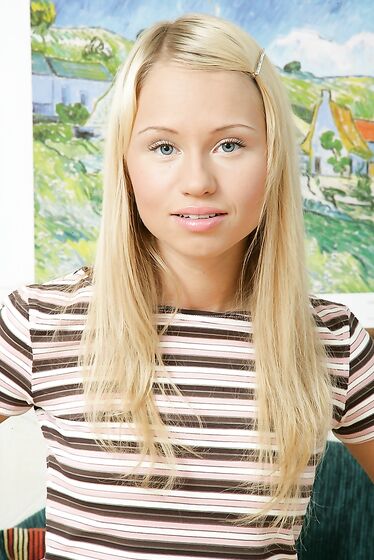 The Blonde Teen Aries Nubiles Demonstrates Shaved Holes And Fills Pussy With Fingers photos (Jessica Miller)