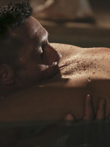 Juggy Blonde Damsel Sienna Day Gets Boned In The Pool