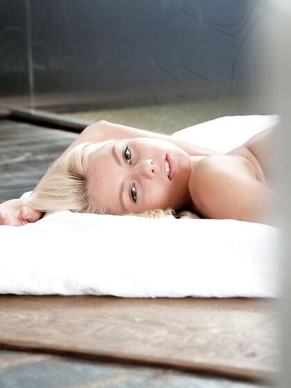 Blondes Babes Like Pinky June Are One Of A Kind, They Love Rubbing And Showing Of Their Behind.