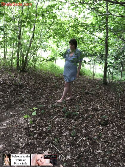 K chats nude outside in the woods