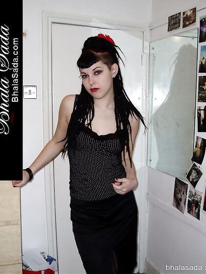 A babe shot by Bhala Sada
