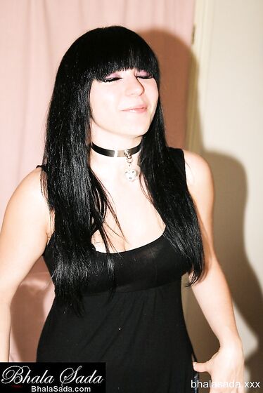 A sexy Bhala Sada Babe