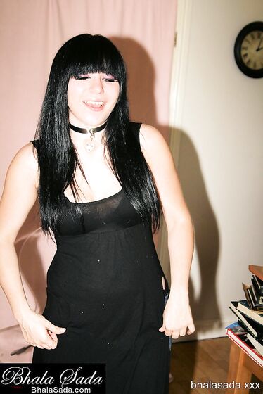 A sexy Bhala Sada Babe