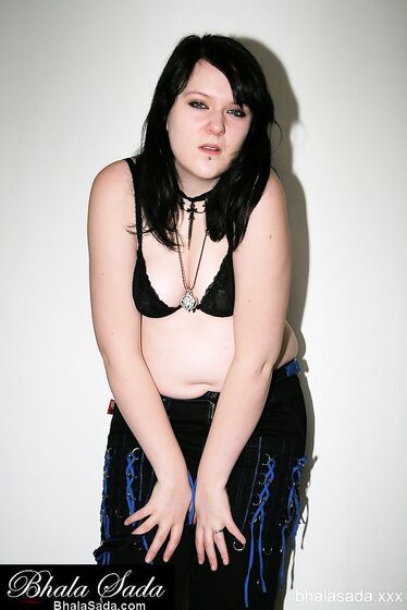 A sexy Bhala Sada Babe
