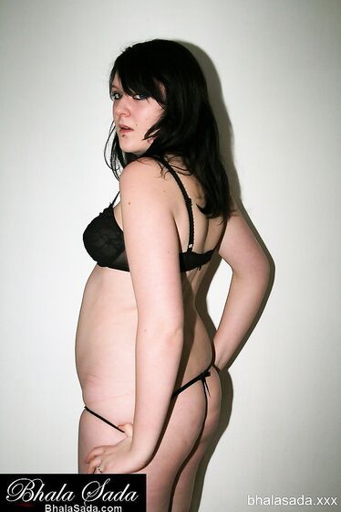 A sexy Bhala Sada Babe