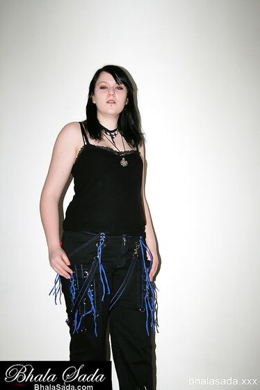 A sexy Bhala Sada Babe