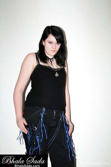 A sexy Bhala Sada Babe