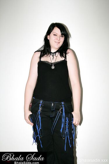 A sexy Bhala Sada Babe