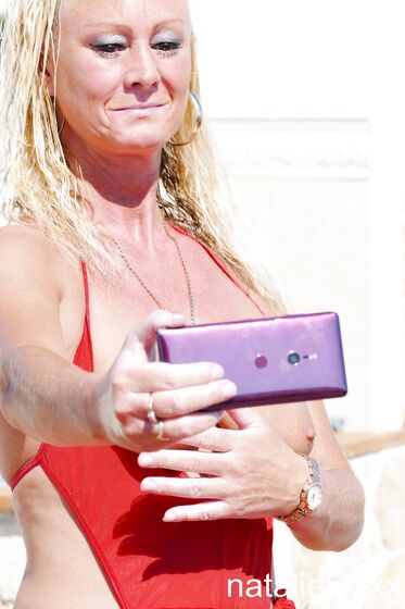 BTS selfshot outdoor in satin gstring bodice