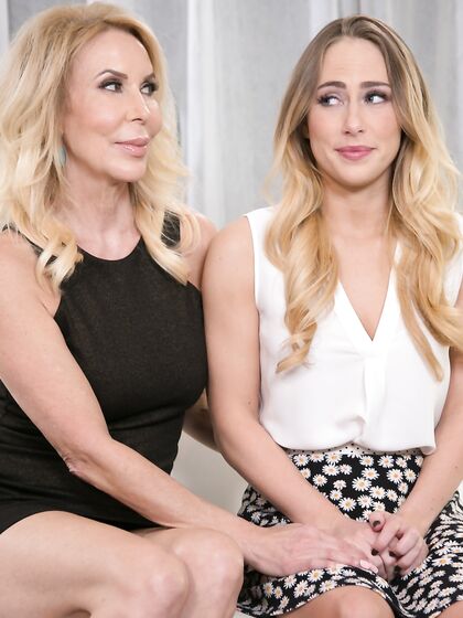 Carter Cruise Pleasures Horny Lesbian Mature On The Sofa photos (Erica Lauren)