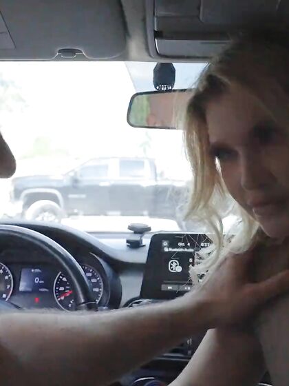 Chubby Damsel Andie Anderson Gets Boned In The Car