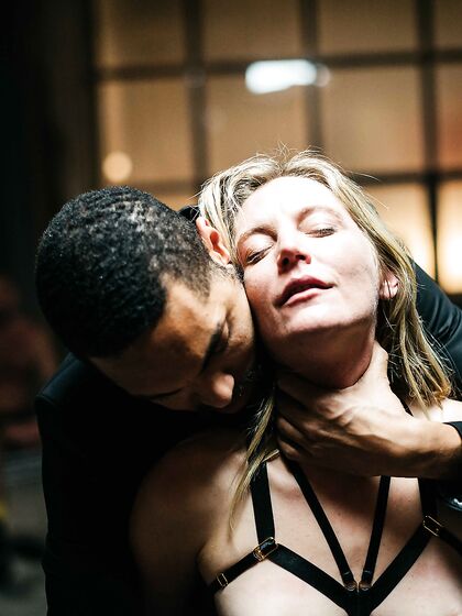 Mona Wales Squirts Like Crazy While Getting Fucked