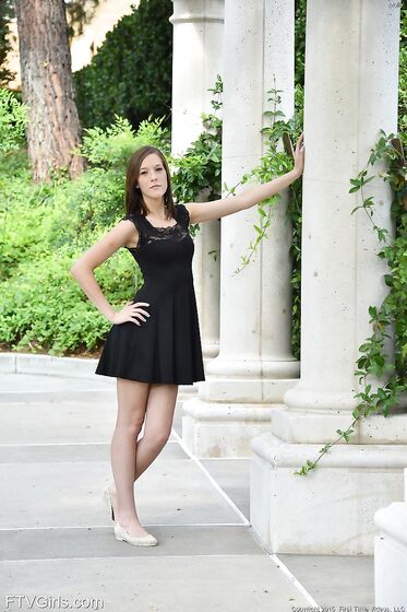The Black Dress photos (Molly Manson)