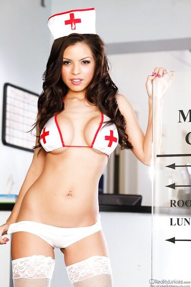 This Hot Latina Nurse Yurizan Beltran Can Recover Any Patient With The View Of Busty Body