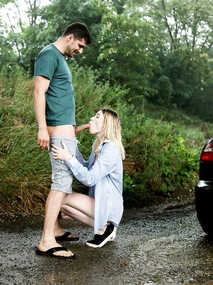 Amateur Blondie Milena Devi Pleasures Her Boyfriend Outdoors