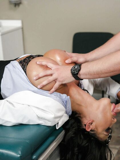 Whorish Doctor August Taylor Seduced Her Patient photos (Van Wylde)