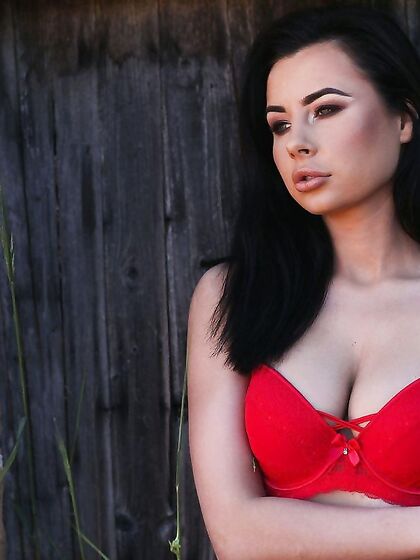 Beckiie Hague Strips Nude From Her Spicy Red Lingerie
