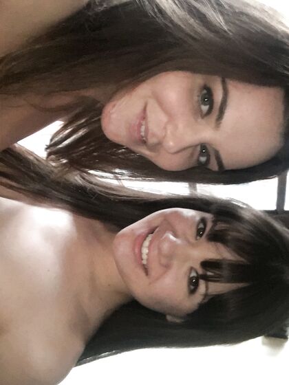 300 Naughty Selfies & BTS Pics Free Gallery
