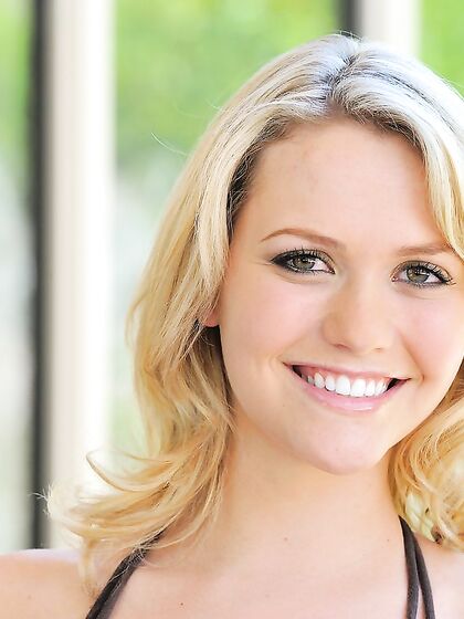 Beautiful Start photos (Mia Malkova)