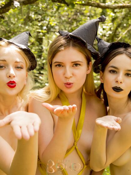 Krystal&Nika&Amy. Initiation