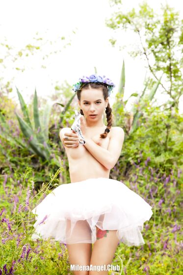 Amy. Ophelia