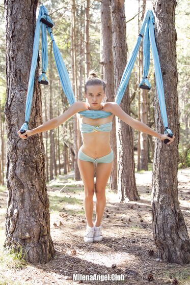 MilenaAngel. AntiGravity