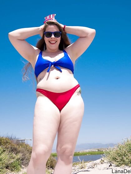 July 4th Beach Babe - Zip