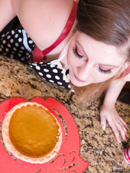 Pumpkin Pie And Cream - Free