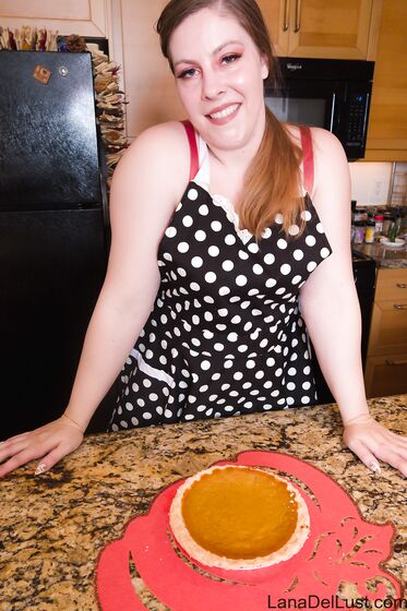 Pumpkin Pie And Cream - Zip