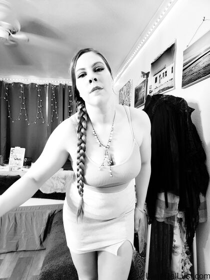 Green Crop Top And Skirt - Cam Show - Zip