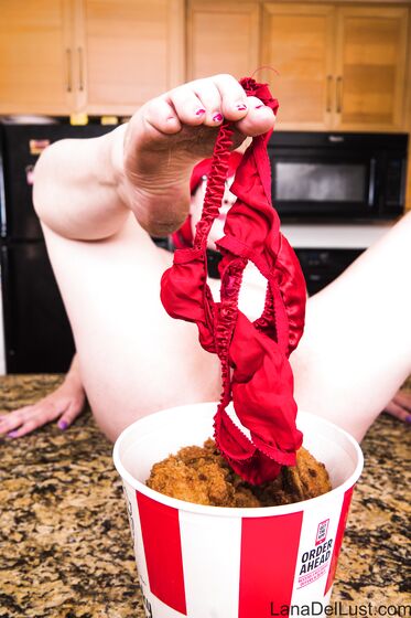 It's Finger Lickin Good -Â Zip