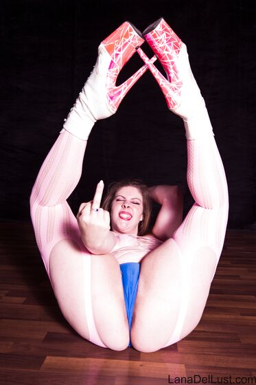 Bubblegum Bimbo - Free