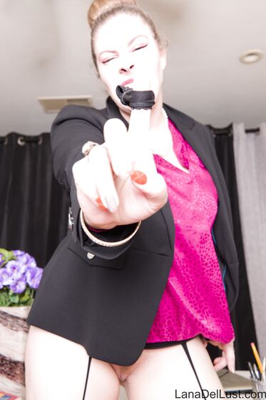 Secretary In Pearls - Zip