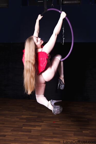 Cupid Lyra Dance - Zip