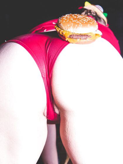 Burger Babe - Free