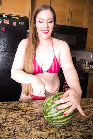 Wet Wild Watermelon - Zip