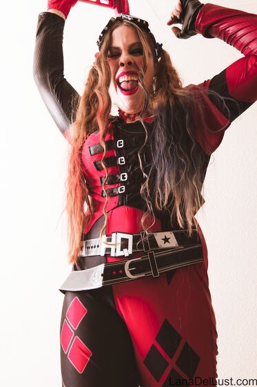 Harley Quinn Cosplay - Free