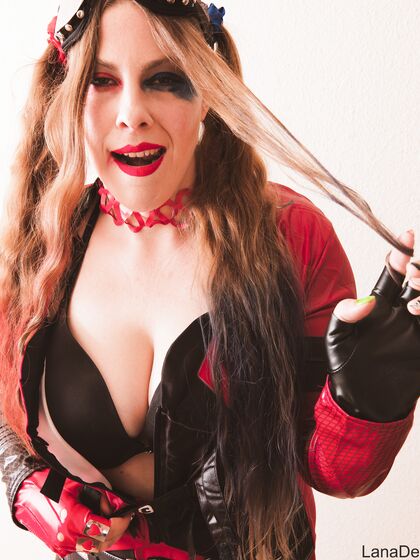 Harley Quinn Cosplay - Free