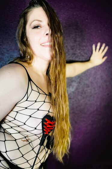 Black Fishnet Bodystocking And Heart Flogger - Zip