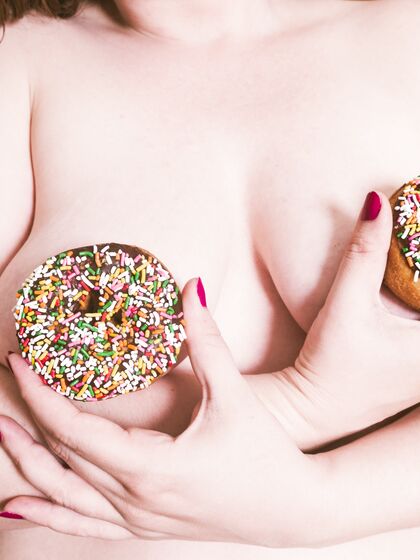 Sweet Doughnut Babe - Zip