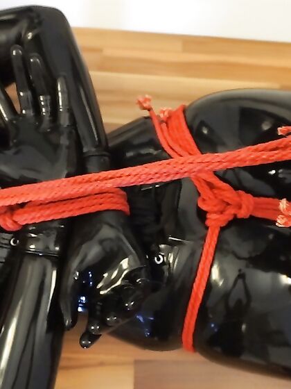 Elise Graves - Playing with her new Rubberdoll in Bondage