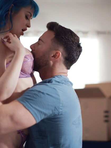 Blue-haired Beauty Gets Eaten Out And Screwed By Seth Gamble photos (Jewelz Blu)