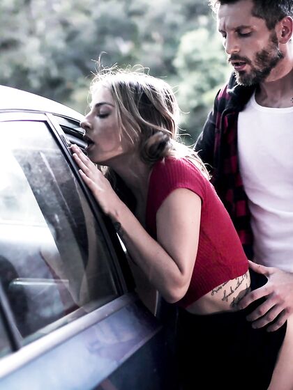 Kristen Scott Gives A Great Head And Gets Properly Fucked Outdoors